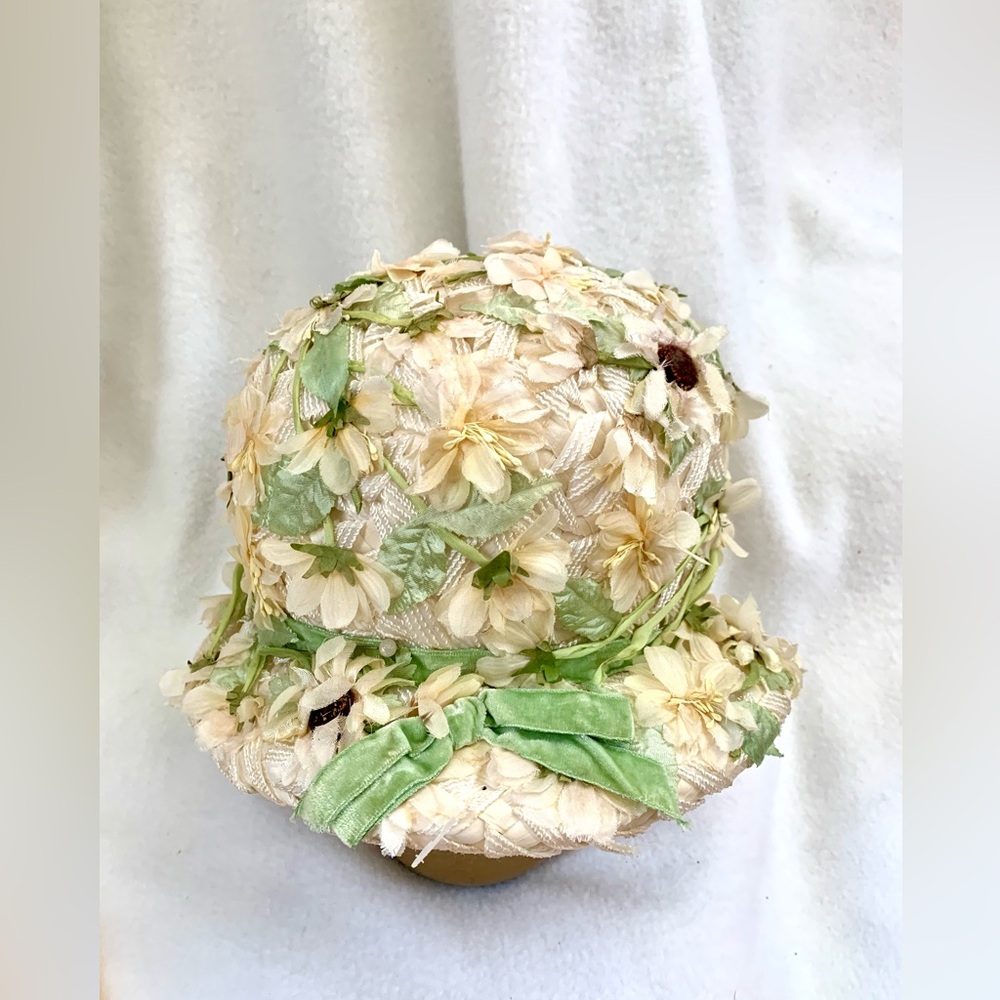 Vintage Easter Elegant Cream Floral Hat